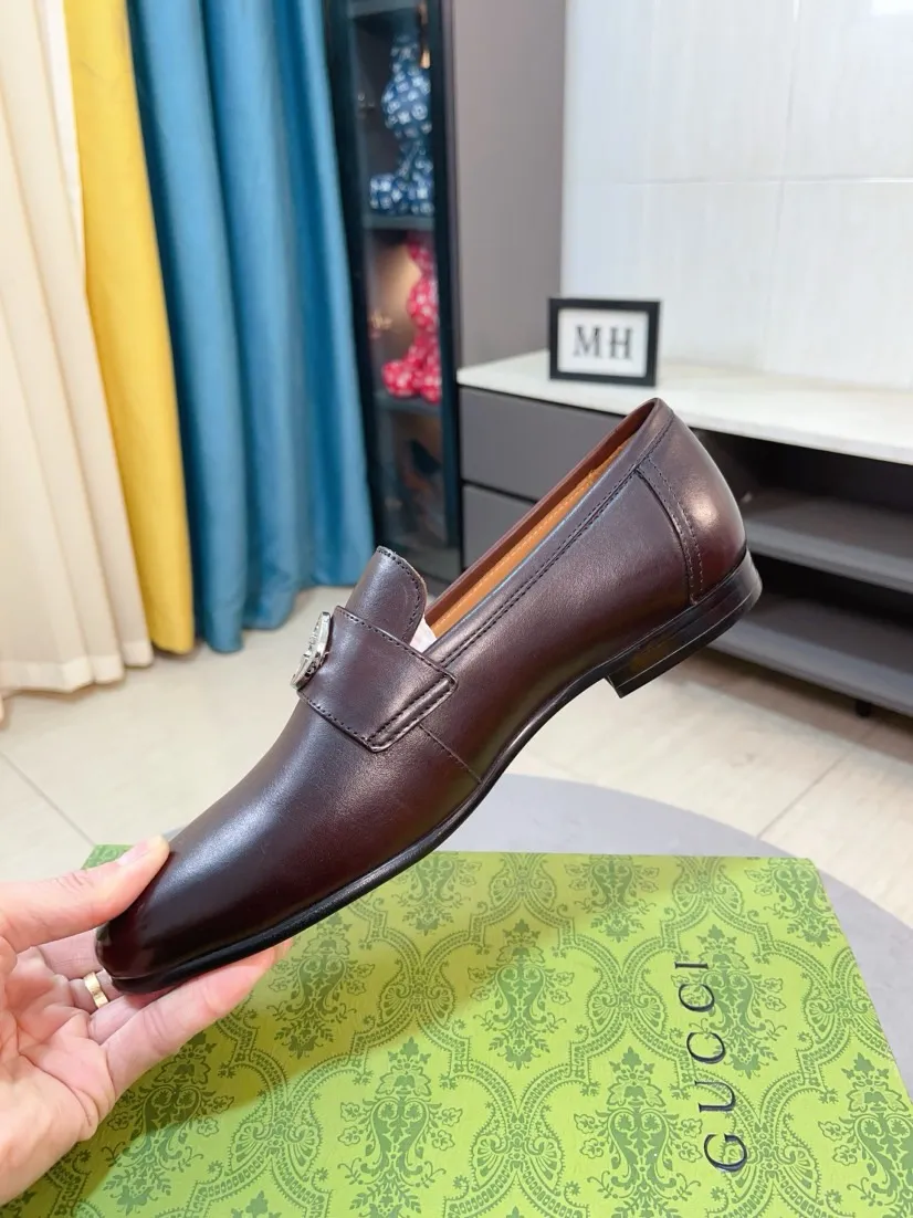 Men's shoes 💰500🌹🌹【GUCCI】The most popular classic Gucci leather shoes. Synchronized with the official website, the upper is made of Italian first-layer cowhide ➕cowhide lining, with unique brand and unique craftsmanship. Highlighting the hot style of the new year. Stop hesitating, stop wandering, get it now. Number: 38--44